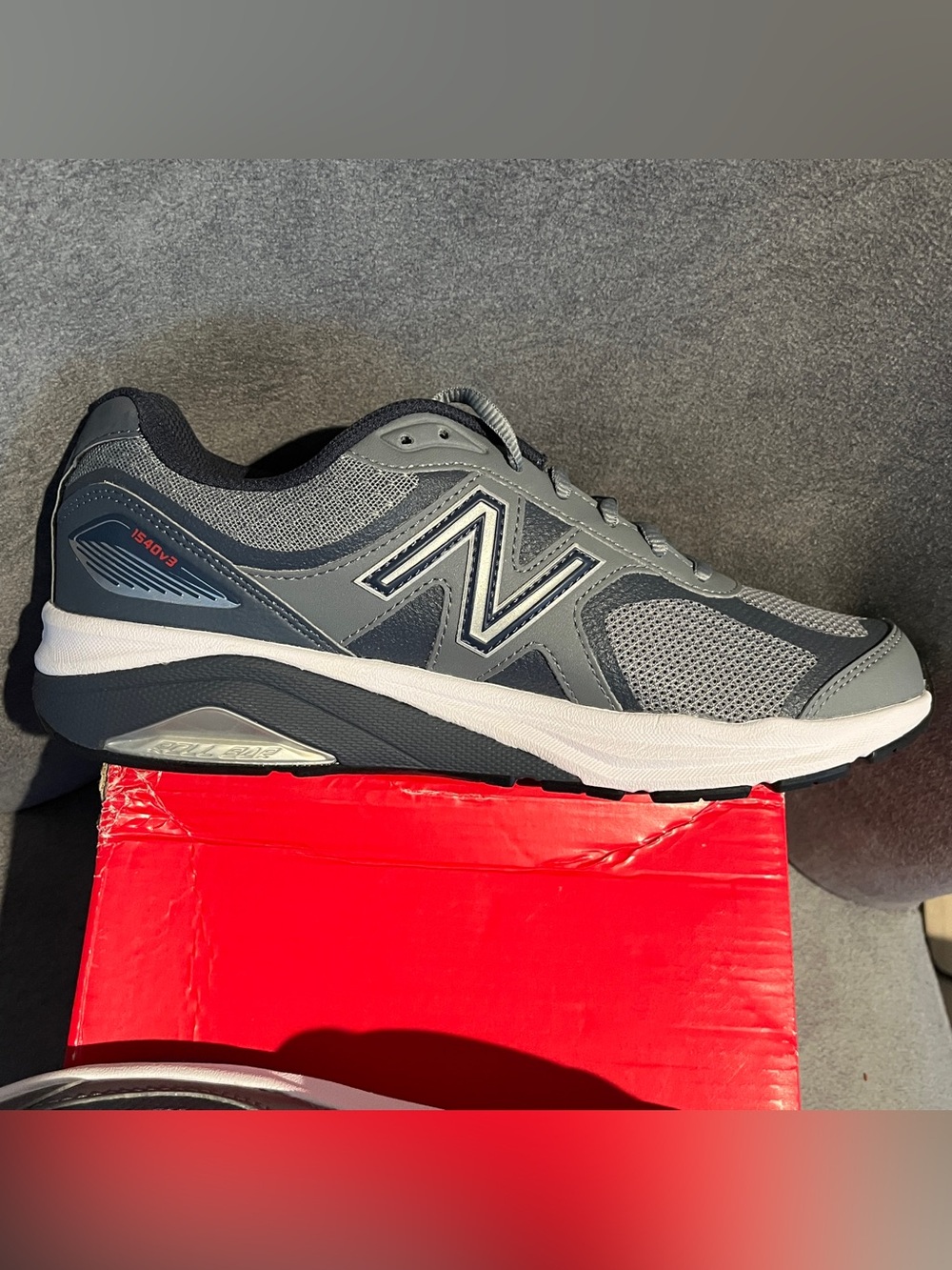 New Balance Women’s Sneakers W1540 Marblehead Black Size 9.5 US - Picture 3 of 10